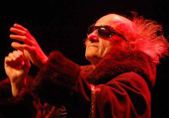 «Zic-Zag», 17/04/2022-22/04/2011.